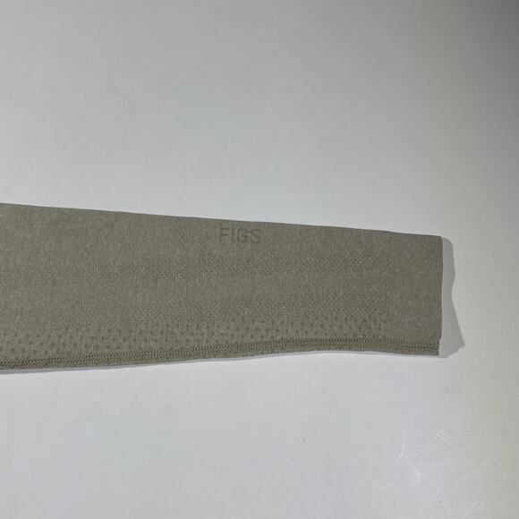 FIGS Green Salta Seamless Longsleeve Women's Underscrub T-Shirt Size XS SEE PICS - Picture 8 of 12